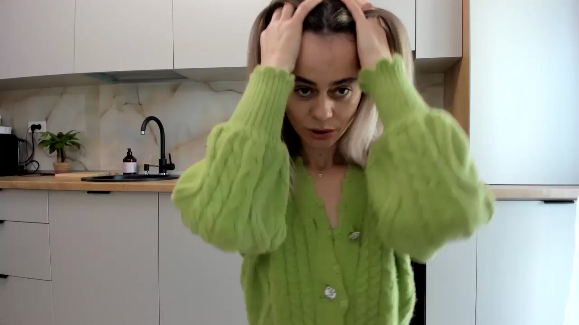 Gallery image thumbnail from DebbyPaige's myfreecams stream on, 01/13/2025, 13:09 image 6 of 20
