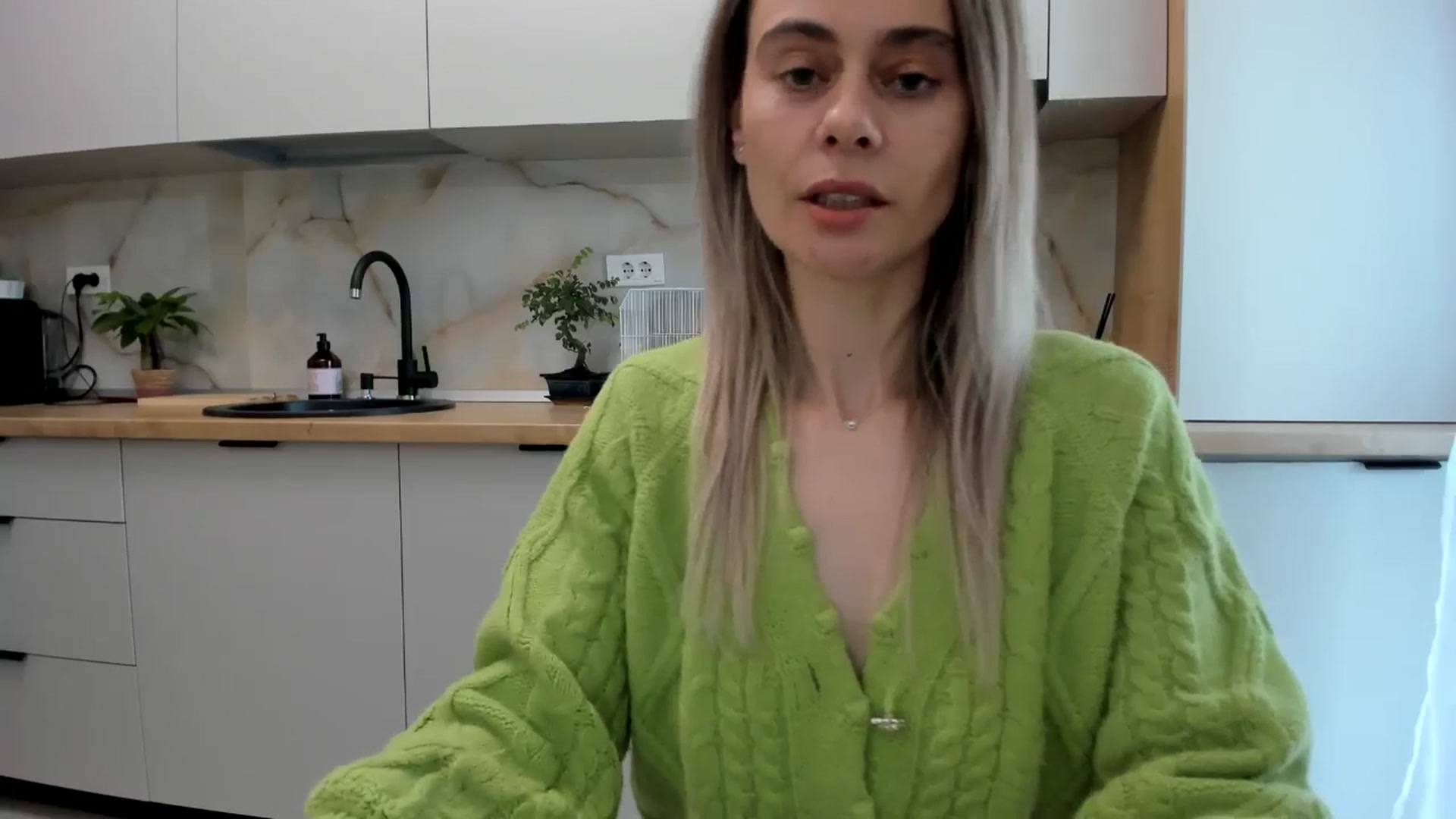 Gallery image thumbnail from DebbyPaige's myfreecams stream on, 01/13/2025, 13:09 image 13 of 20