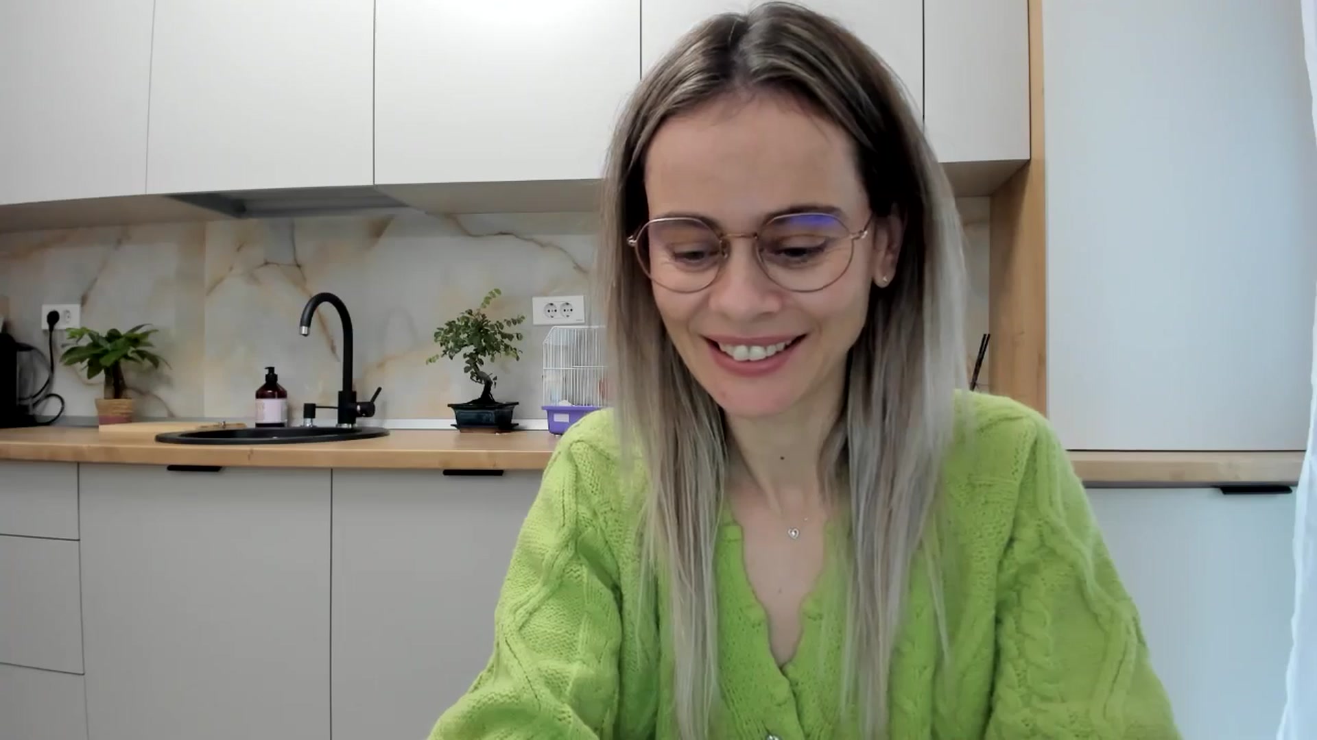 Gallery image thumbnail from DebbyPaige's myfreecams stream on, 01/13/2025, 14:19 image 19 of 20