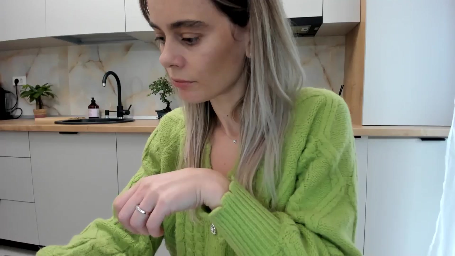 Gallery image thumbnail from DebbyPaige's myfreecams stream on, 01/13/2025, 14:19 image 2 of 20