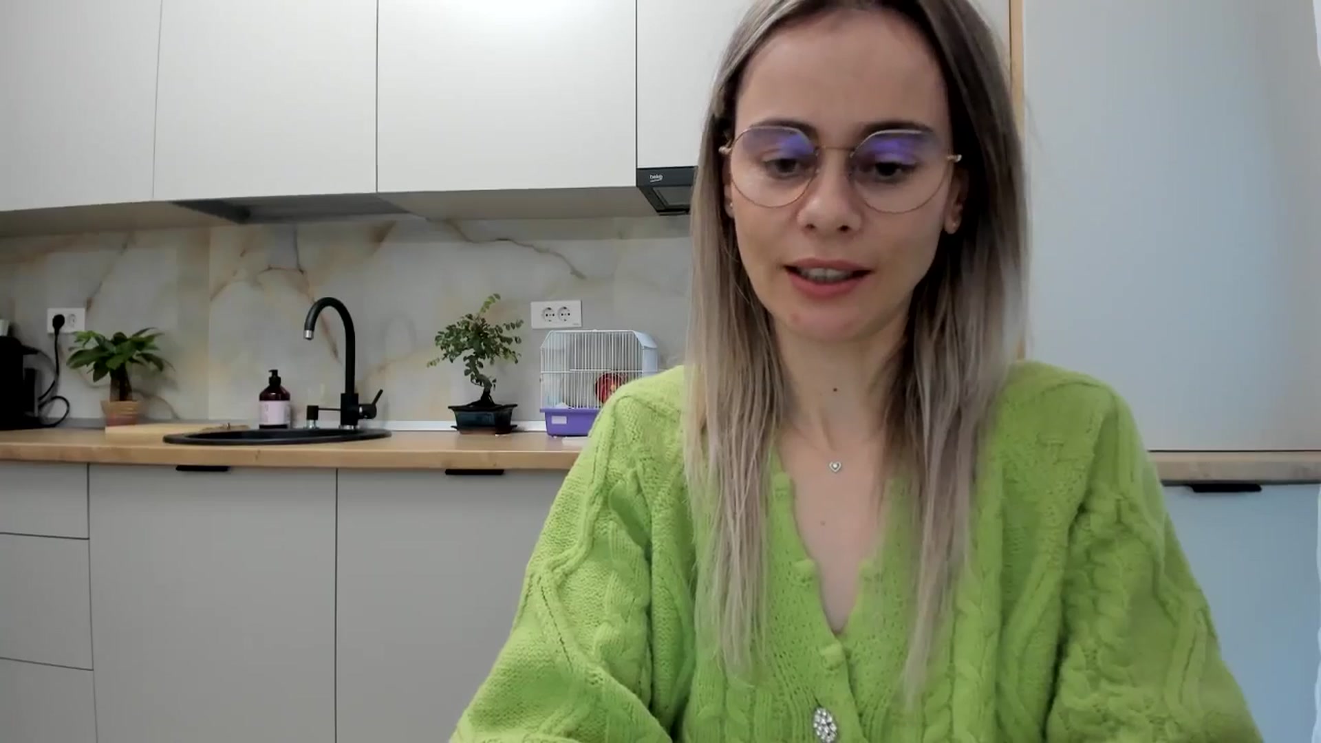 Gallery image thumbnail from DebbyPaige's myfreecams stream on, 01/13/2025, 15:34 image 3 of 20