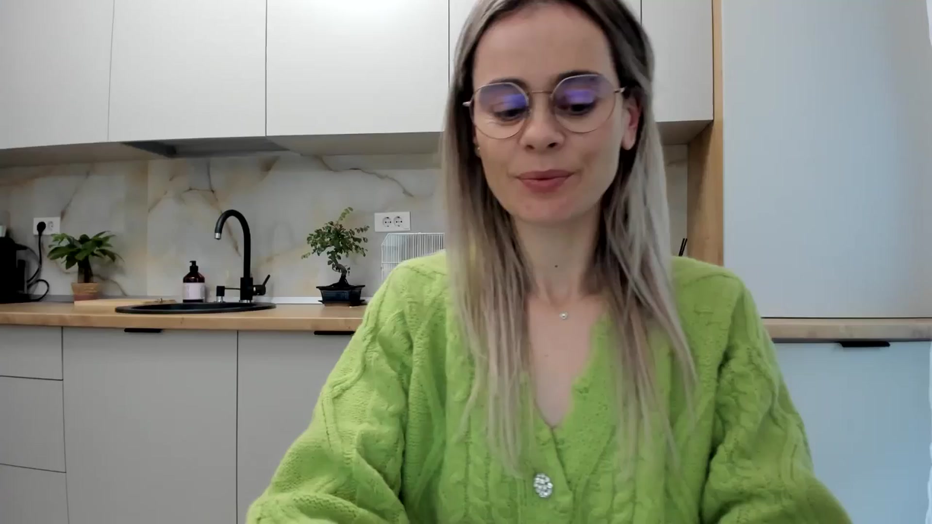 Gallery image thumbnail from DebbyPaige's myfreecams stream on, 01/13/2025, 15:34 image 1 of 20
