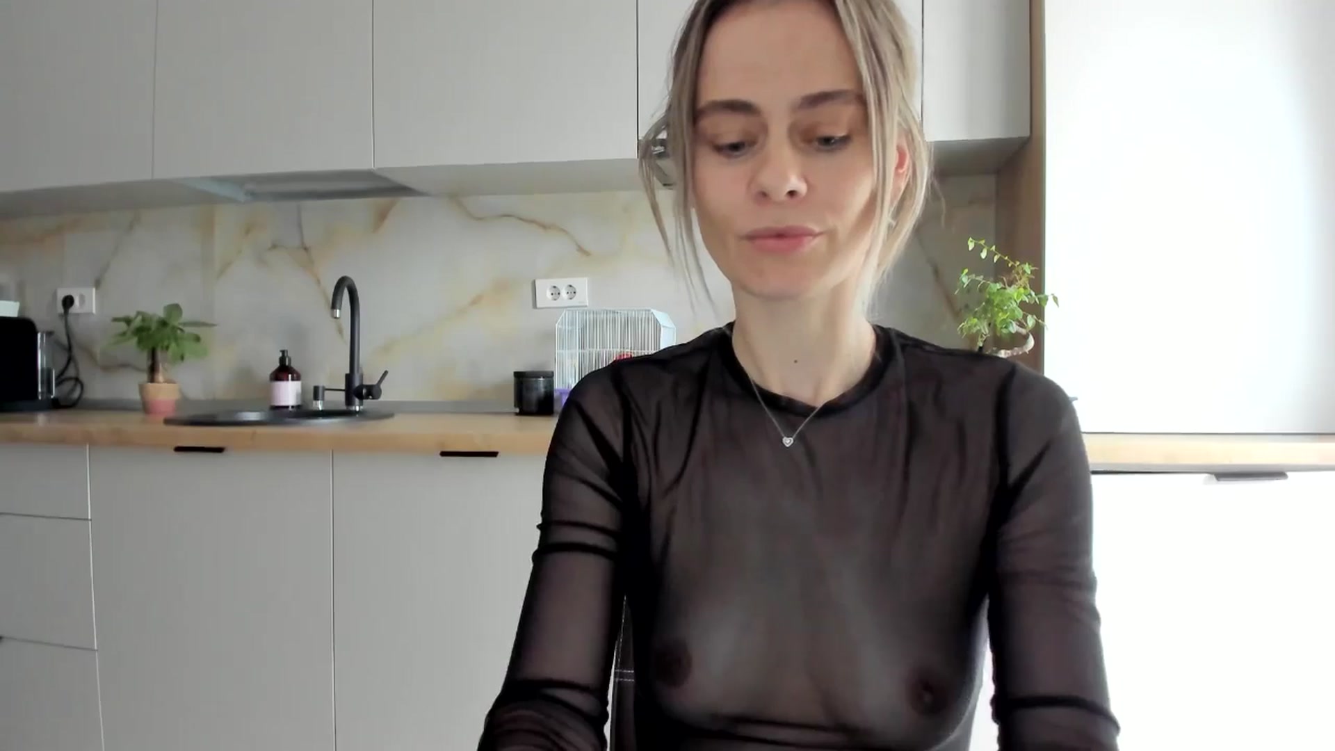 Gallery image thumbnail from DebbyPaige's myfreecams stream on, 01/15/2025, 11:05 image 13 of 20