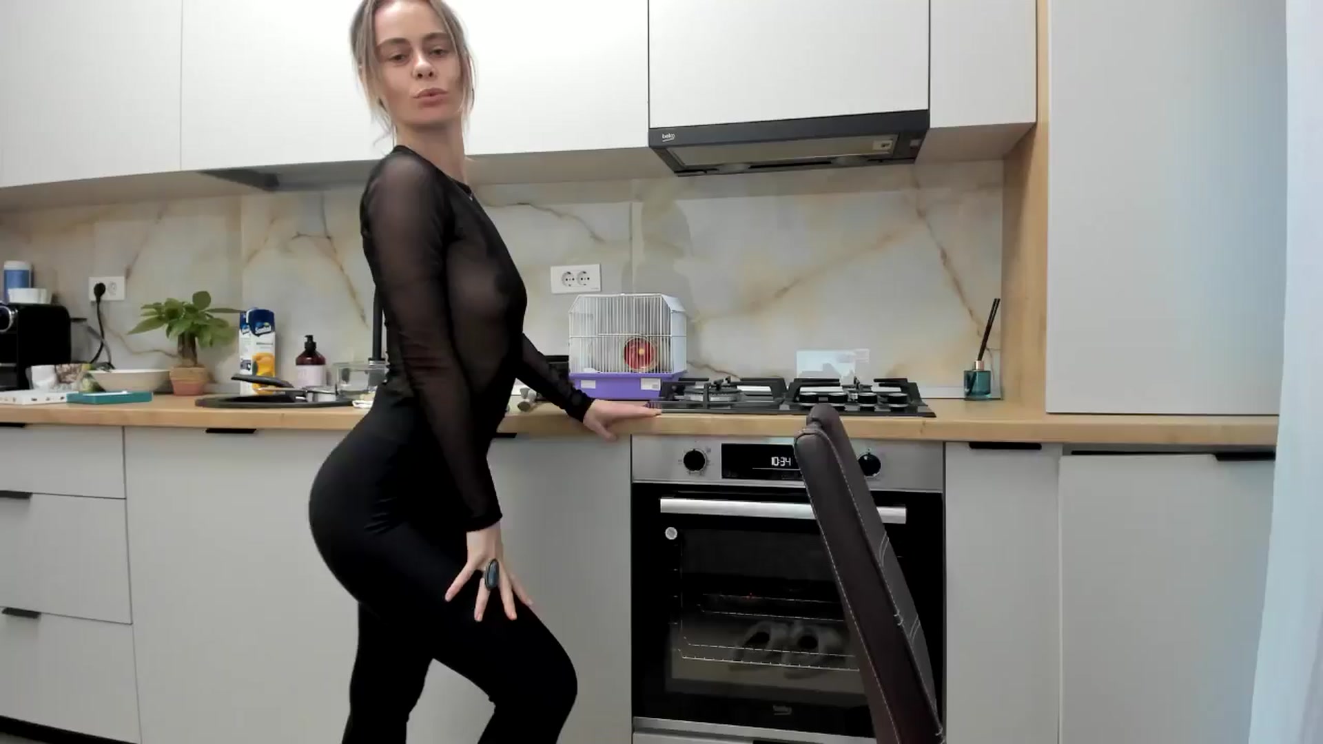 Gallery image thumbnail from DebbyPaige's myfreecams stream on, 01/15/2025, 15:15 image 9 of 20