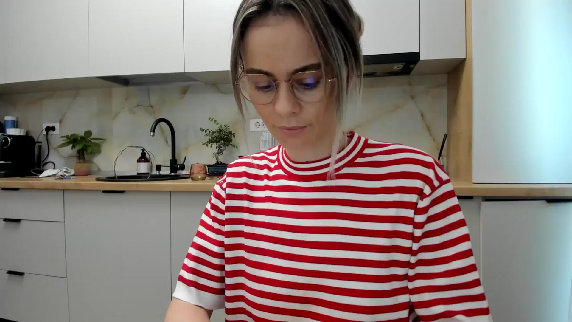 Gallery image thumbnail from DebbyPaige's myfreecams stream on, 01/16/2025, 13:04 image 19 of 20