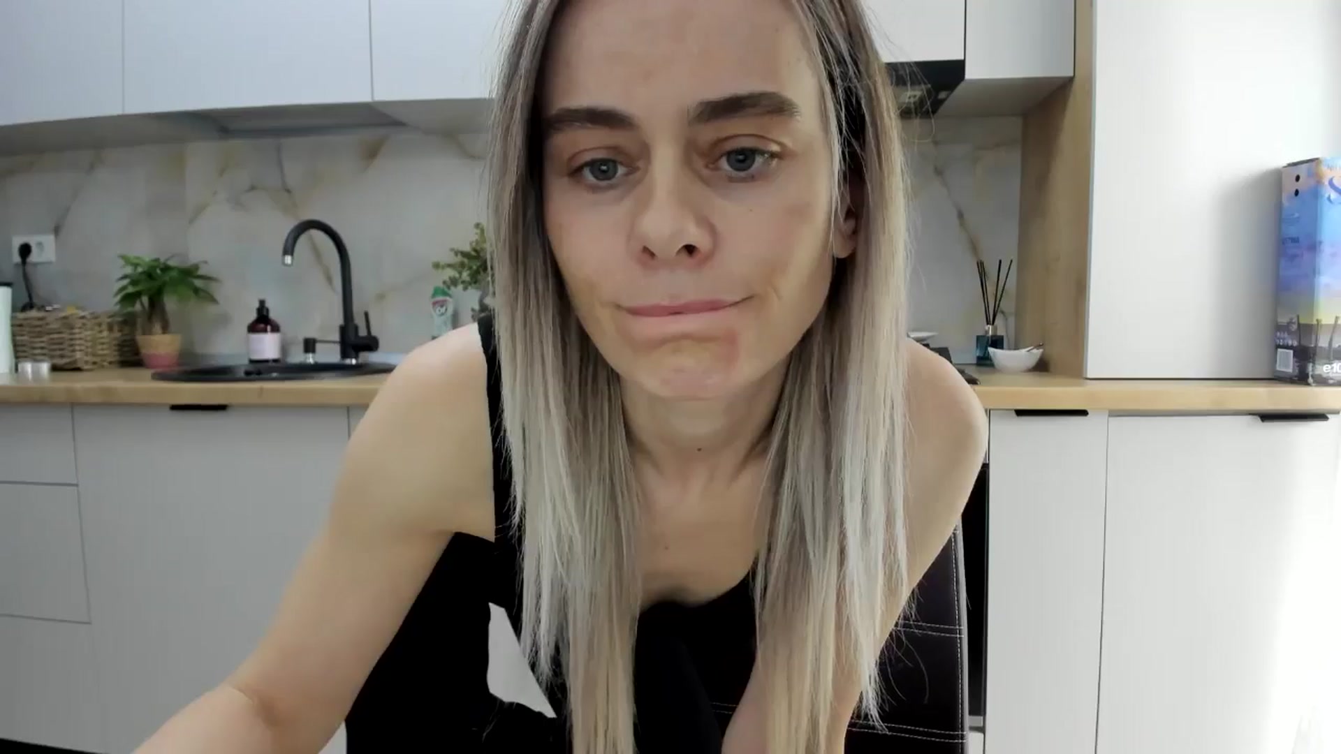 Gallery image thumbnail from DebbyPaige's myfreecams stream on, 01/21/2025, 10:14 image 12 of 20