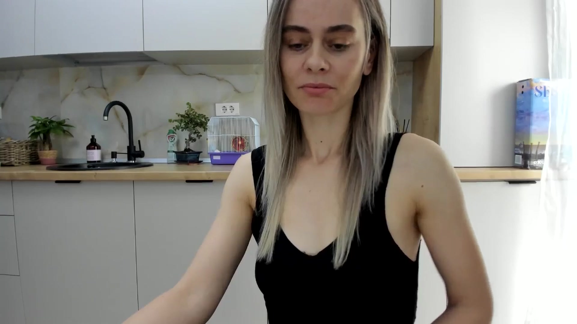 Gallery image thumbnail from DebbyPaige's myfreecams stream on, 01/21/2025, 10:14 image 9 of 20