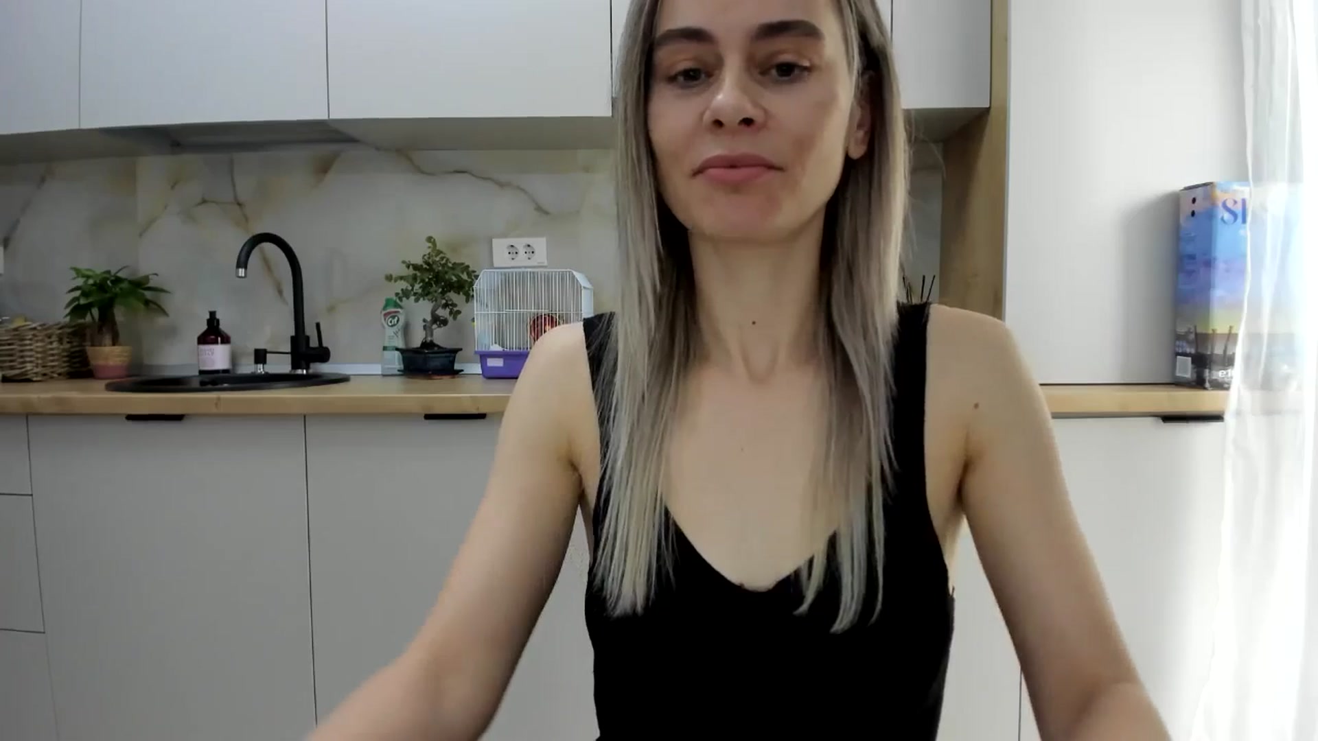 Gallery image thumbnail from DebbyPaige's myfreecams stream on, 01/21/2025, 10:14 image 4 of 20