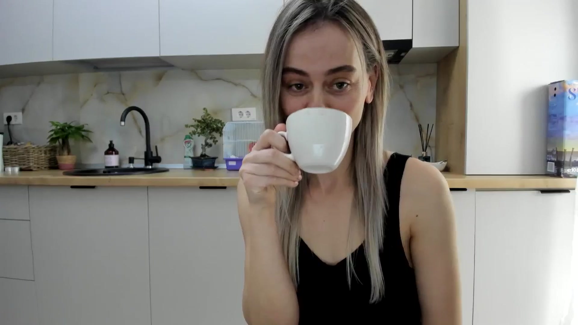 Gallery image thumbnail from DebbyPaige's myfreecams stream on, 01/21/2025, 10:14 image 14 of 20