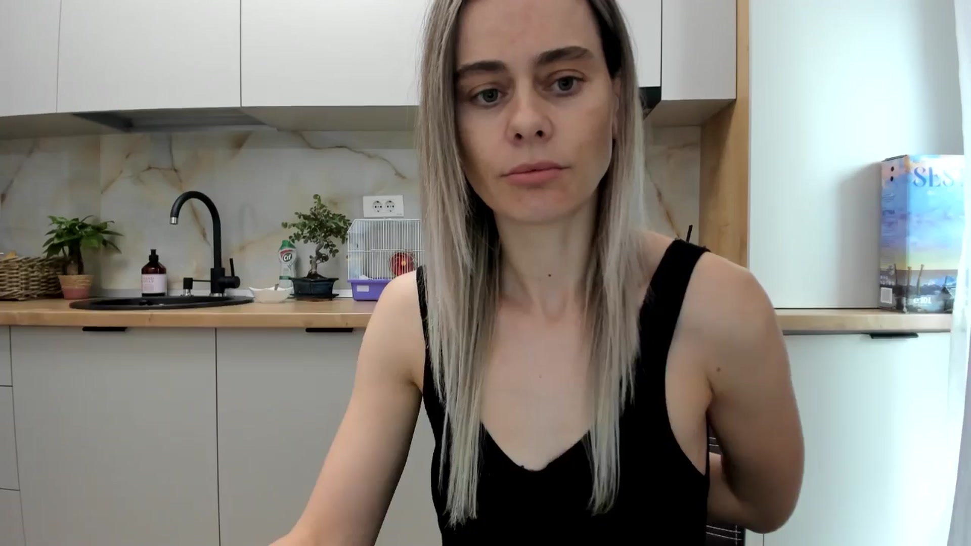 Gallery image thumbnail from DebbyPaige's myfreecams stream on, 01/21/2025, 12:59 image 10 of 20