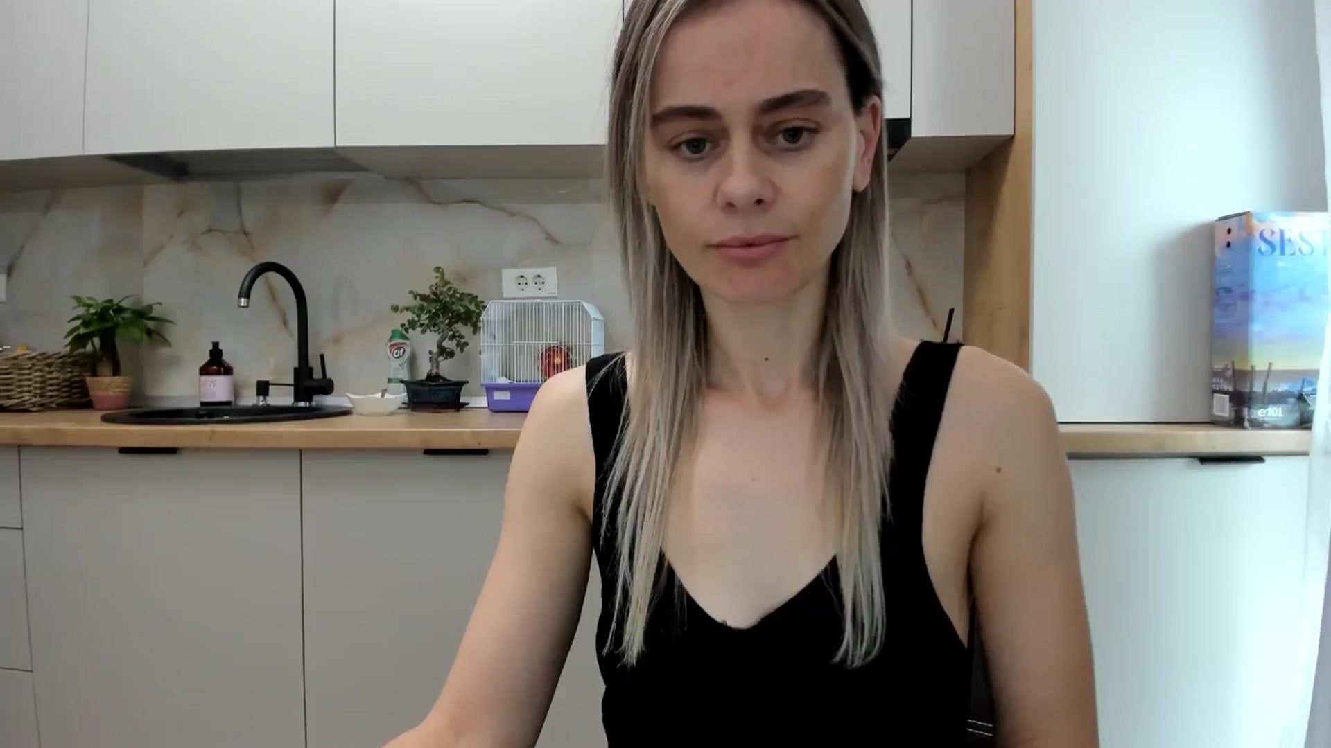 Gallery image thumbnail from DebbyPaige's myfreecams stream on, 01/21/2025, 12:59 image 13 of 20