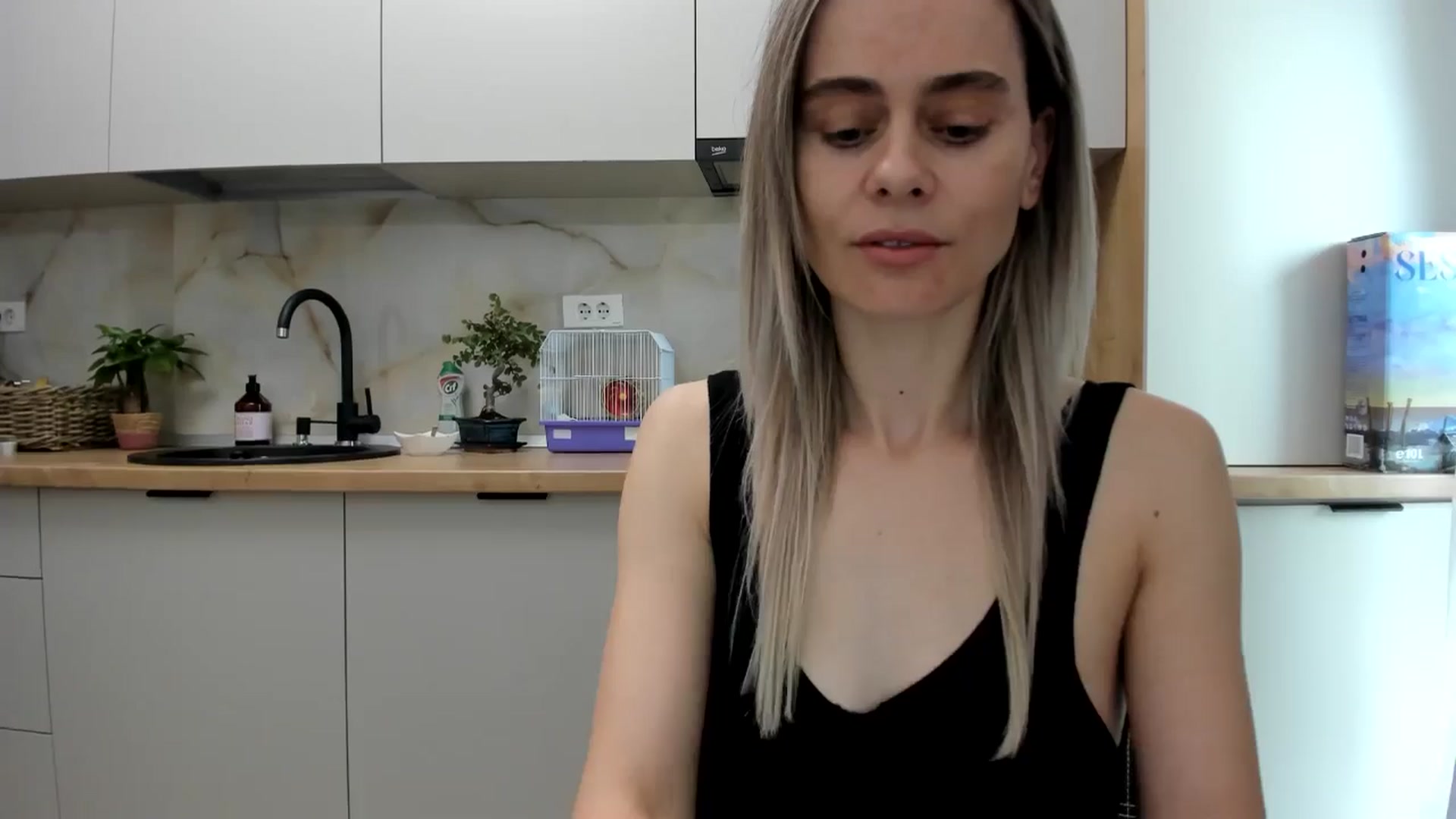 Gallery image thumbnail from DebbyPaige's myfreecams stream on, 01/21/2025, 13:24 image 8 of 20