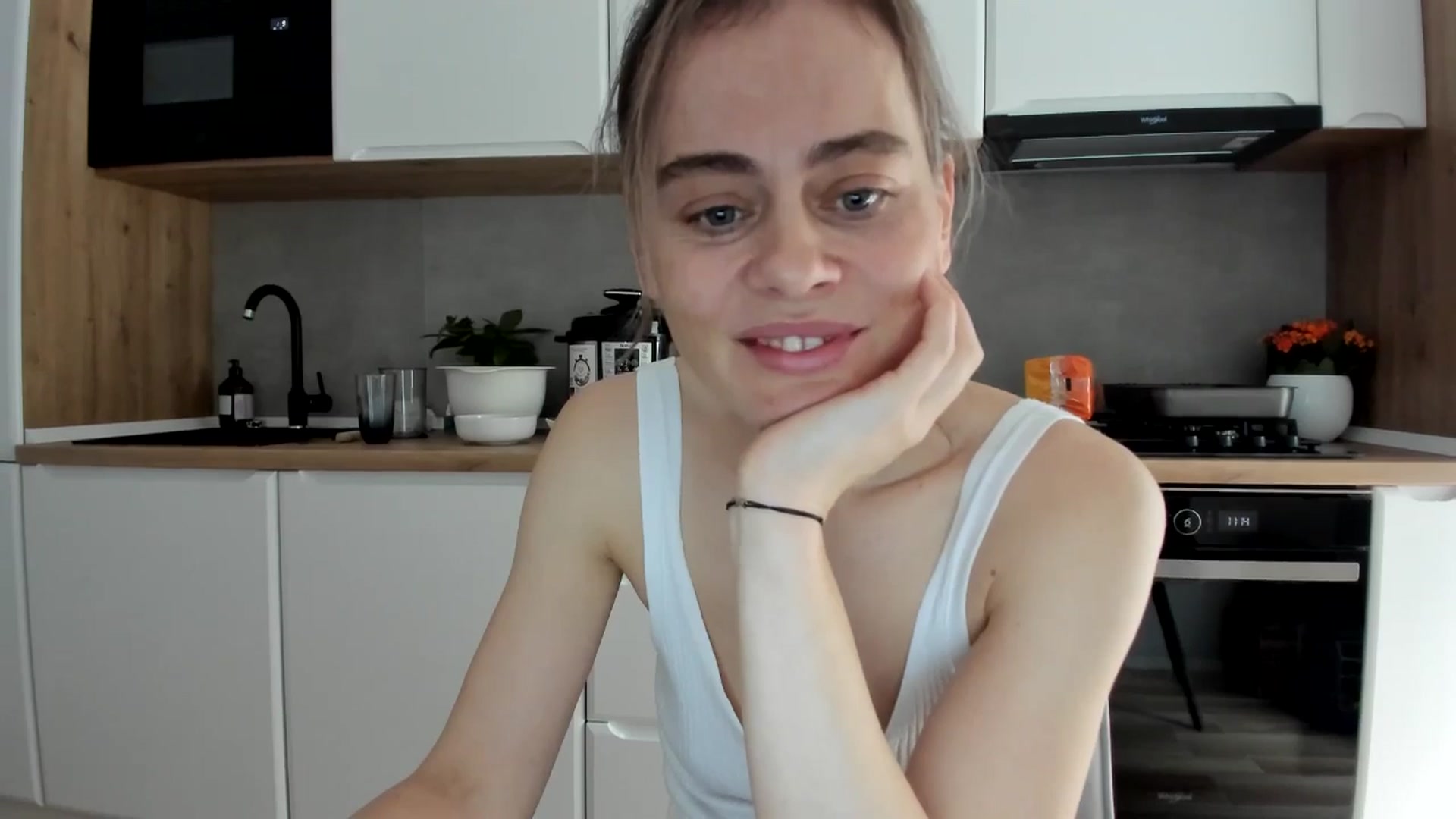 Gallery image thumbnail from DebbyPaige's myfreecams stream on, 02/04/2025, 09:27 image 16 of 20
