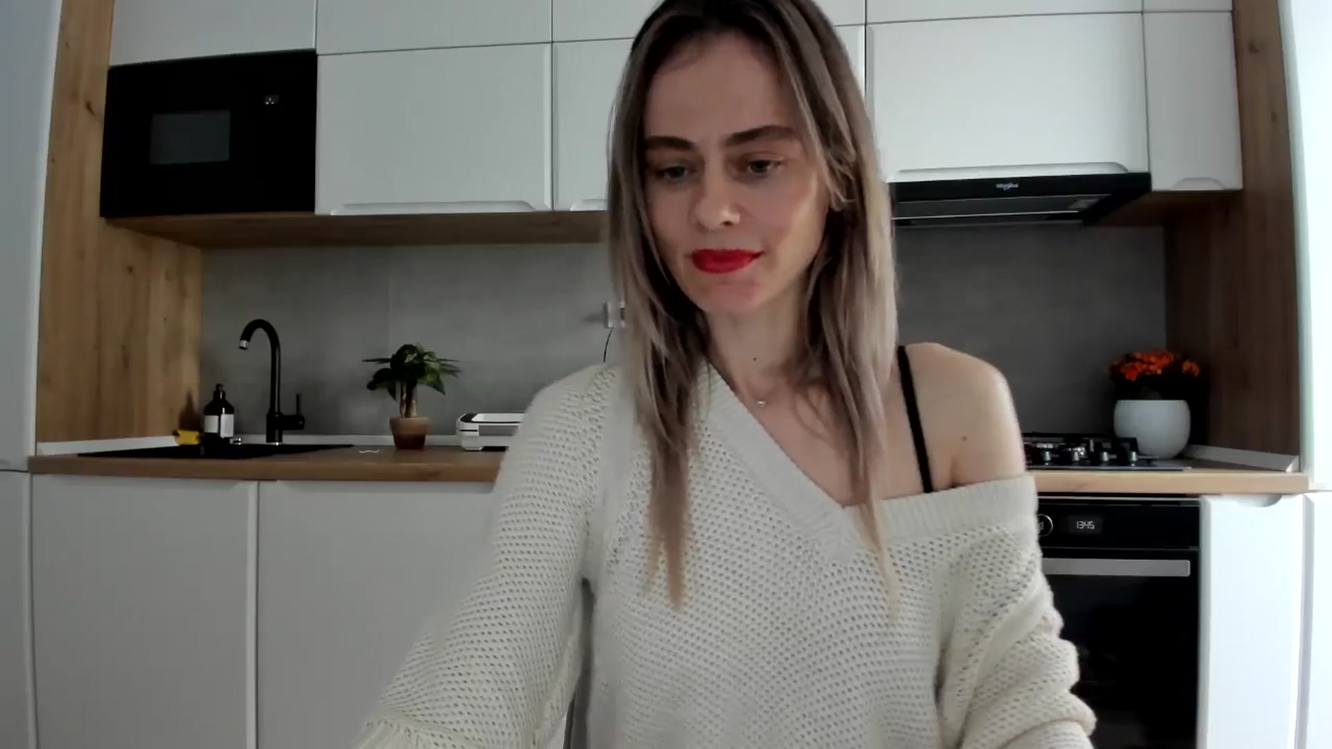 Gallery image thumbnail from DebbyPaige's myfreecams stream on, 02/05/2025, 12:44 image 11 of 20