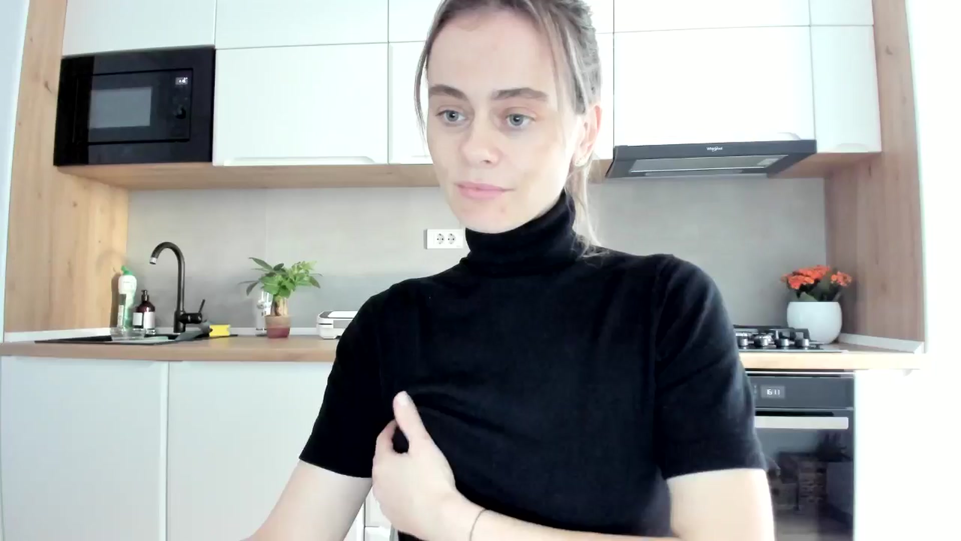 Gallery image thumbnail from DebbyPaige's myfreecams stream on, 02/06/2025, 14:36 image 5 of 20