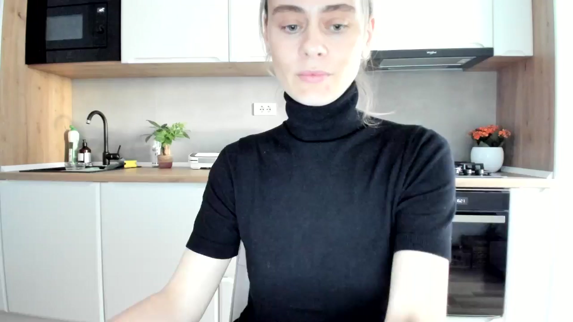 Gallery image thumbnail from DebbyPaige's myfreecams stream on, 02/06/2025, 14:36 image 12 of 20
