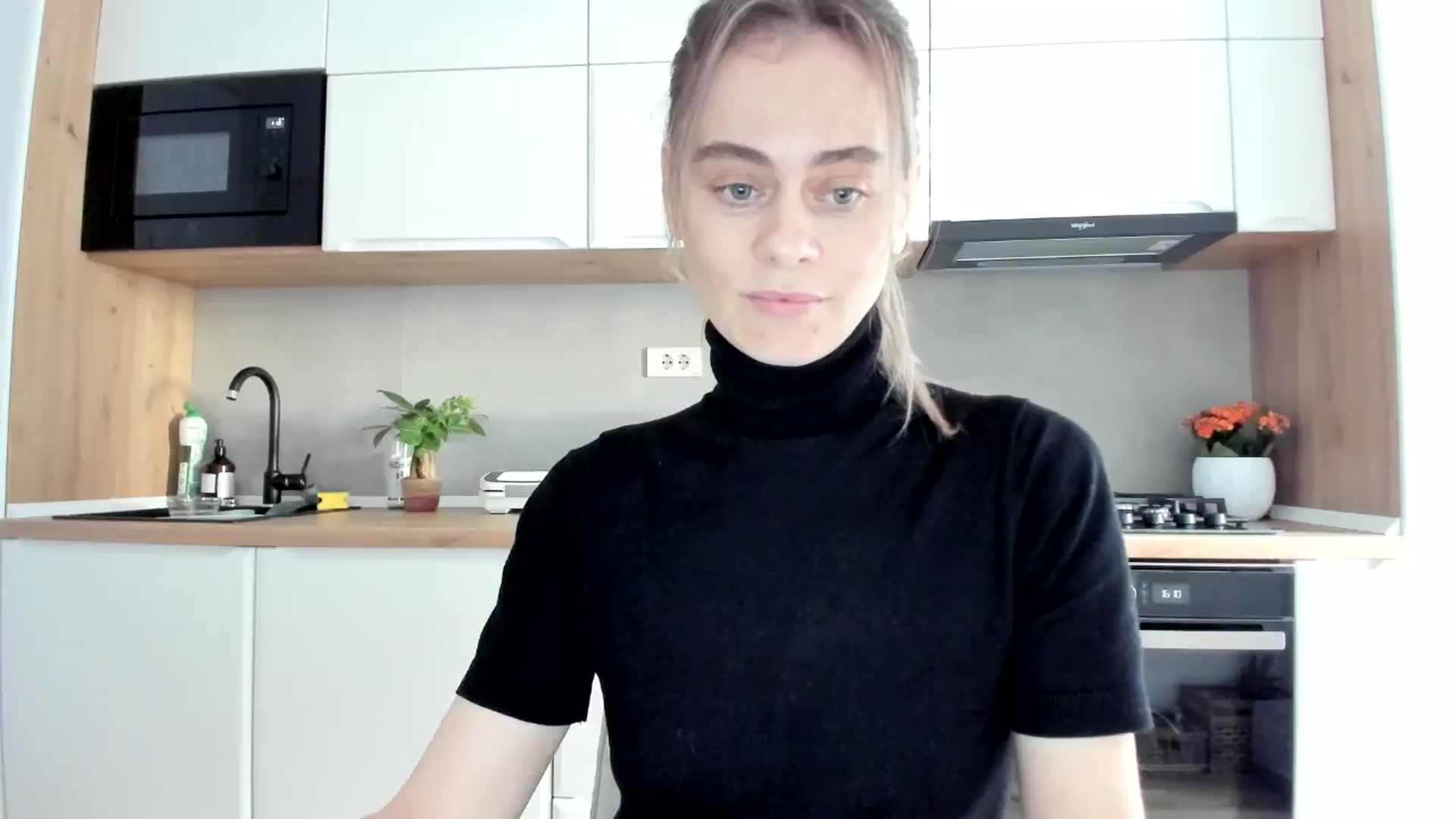 Gallery image thumbnail from DebbyPaige's myfreecams stream on, 02/06/2025, 14:36 image 4 of 20