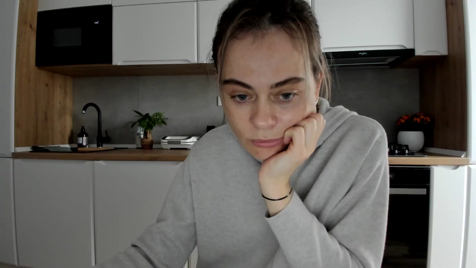Gallery image thumbnail from DebbyPaige's myfreecams stream on, 02/07/2025, 09:24 image 11 of 20