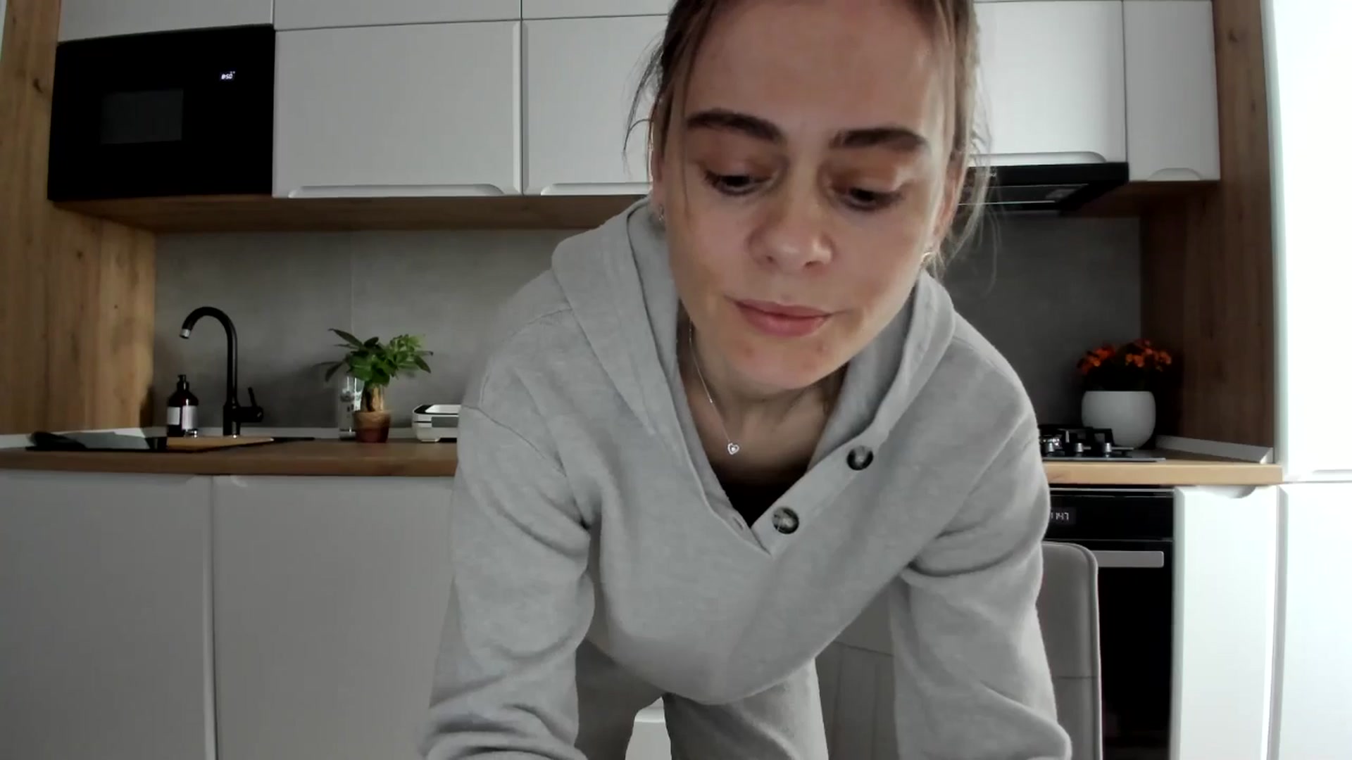 Gallery image thumbnail from DebbyPaige's myfreecams stream on, 02/07/2025, 09:54 image 17 of 20