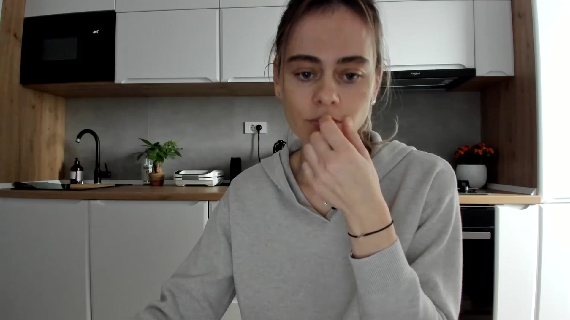 Gallery image thumbnail from DebbyPaige's myfreecams stream on, 02/07/2025, 09:54 image 20 of 20