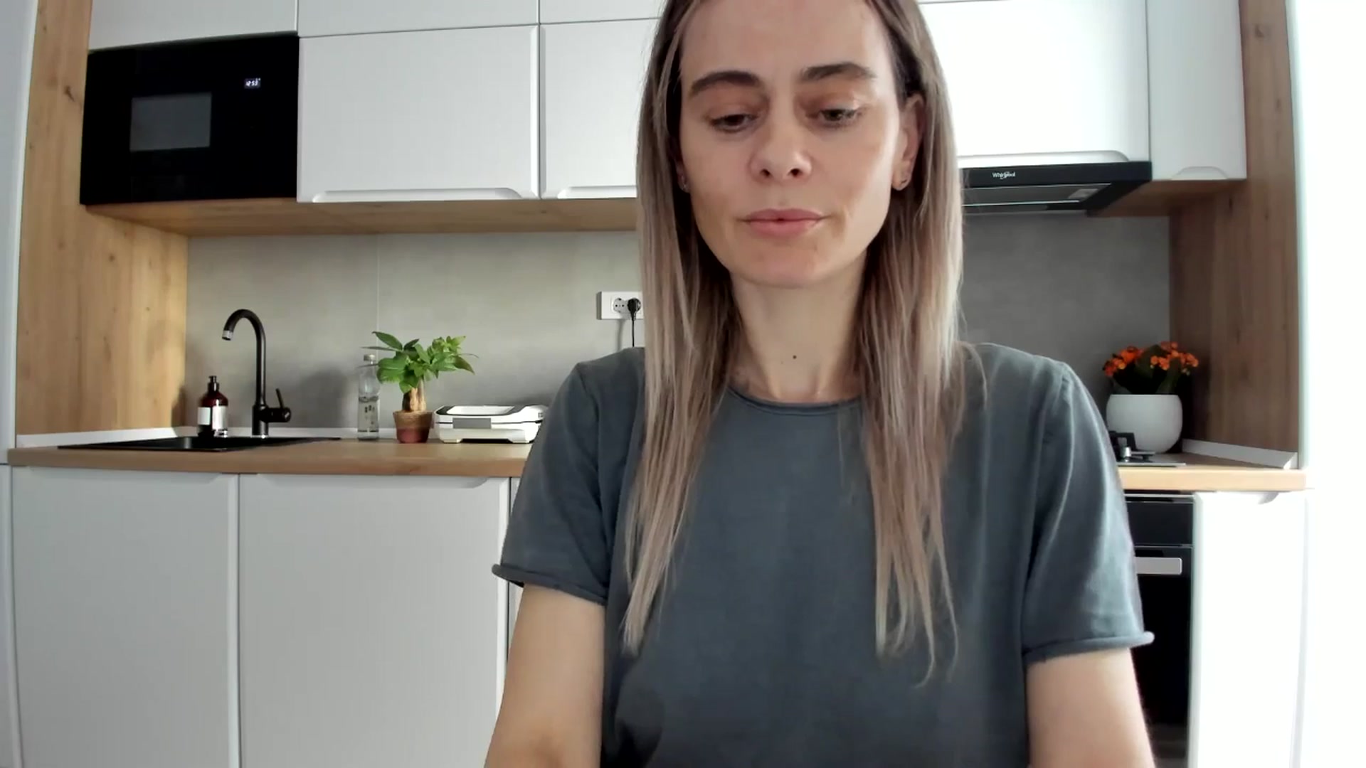 Gallery image thumbnail from DebbyPaige's myfreecams stream on, 02/07/2025, 14:38 image 8 of 20