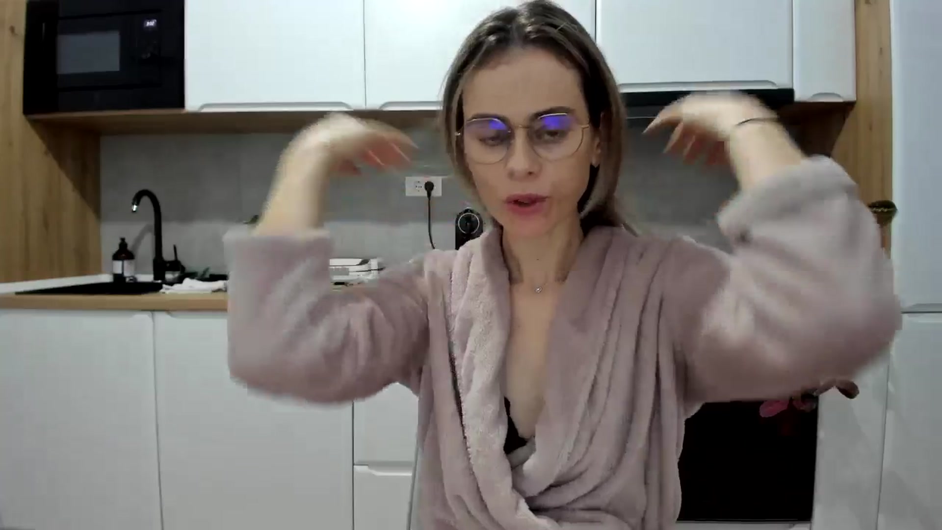 Gallery image thumbnail from DebbyPaige's myfreecams stream on, 02/09/2025, 16:03 image 20 of 20
