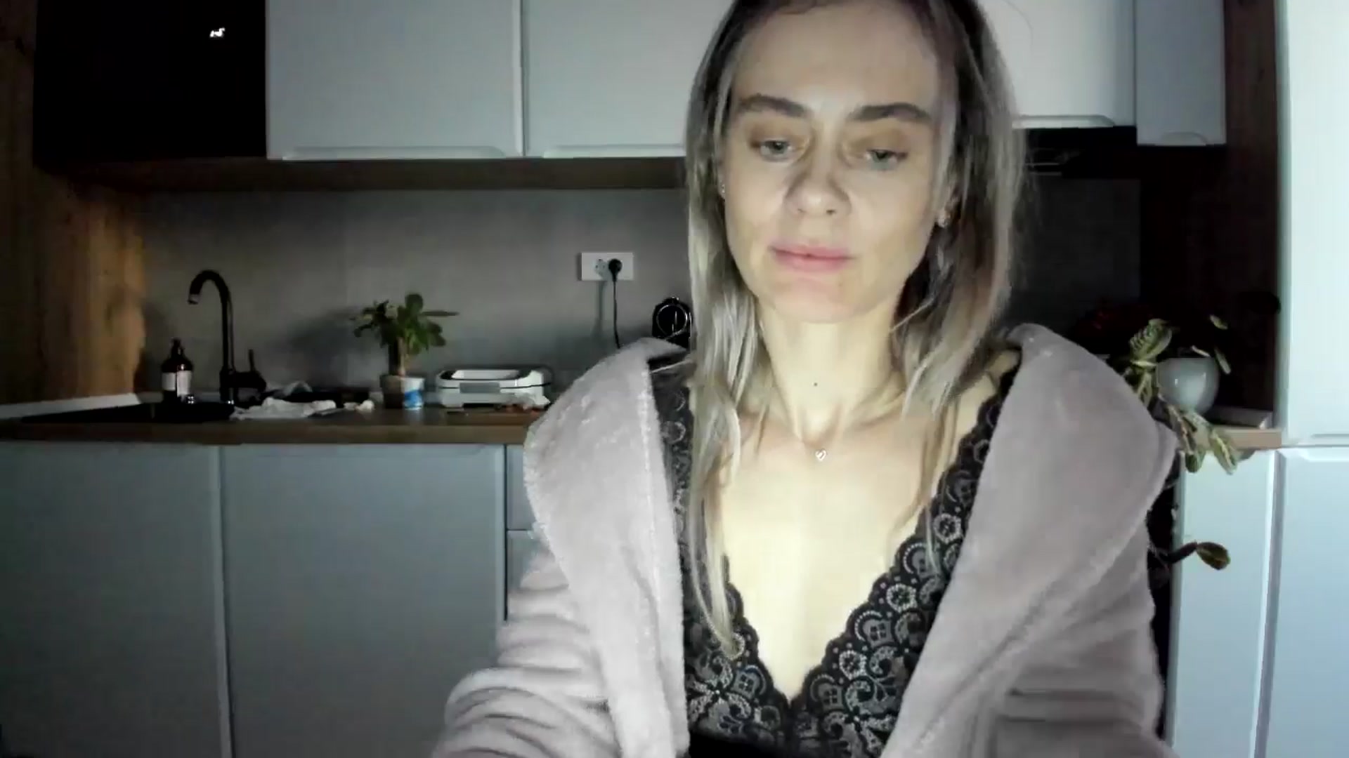 Gallery image thumbnail from DebbyPaige's myfreecams stream on, 02/09/2025, 16:03 image 6 of 20