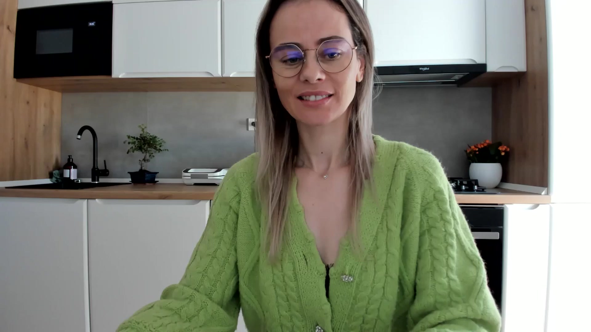 Gallery image thumbnail from DebbyPaige's myfreecams stream on, 02/11/2025, 14:26 image 2 of 20