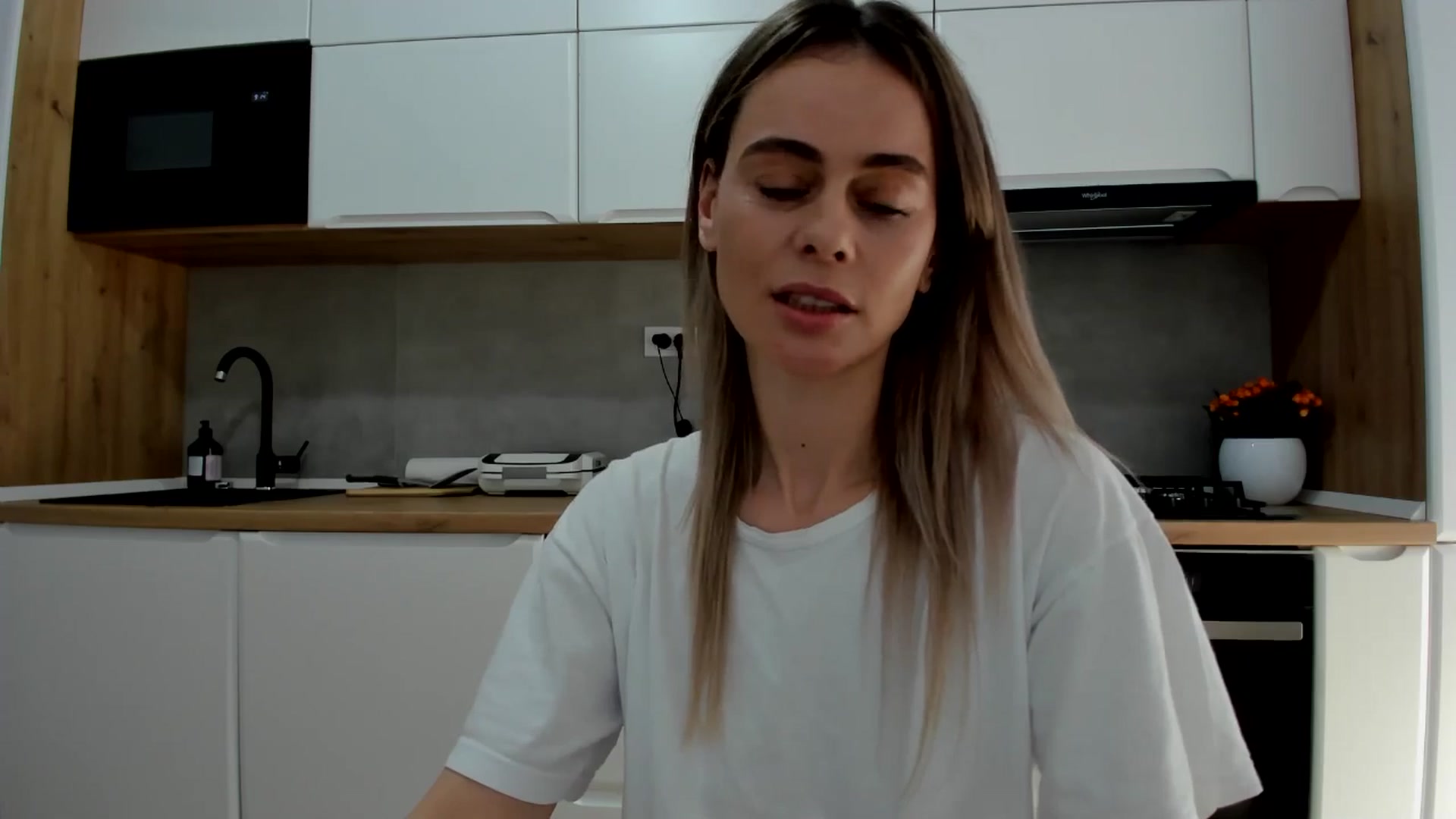 Gallery image thumbnail from DebbyPaige's myfreecams stream on, 02/13/2025, 12:52 image 9 of 20