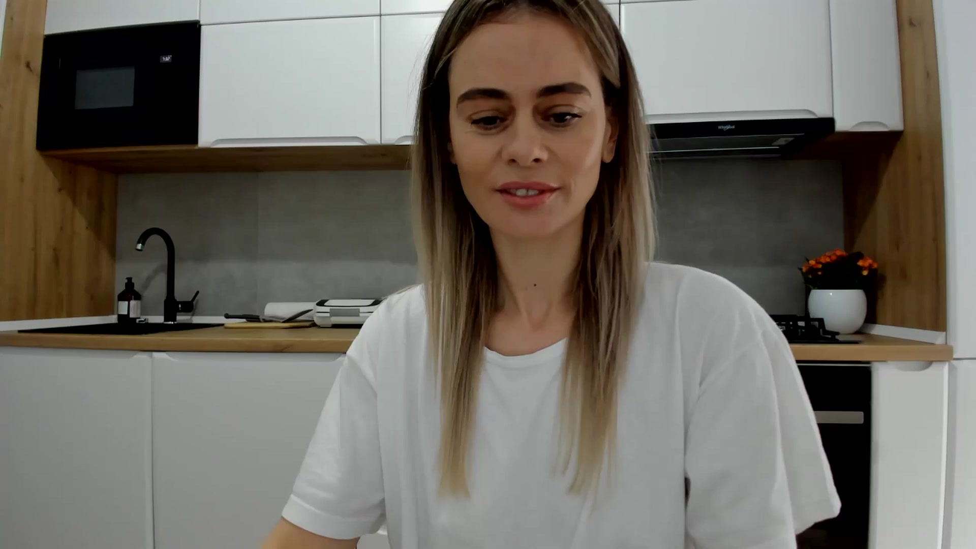Gallery image thumbnail from DebbyPaige's myfreecams stream on, 02/13/2025, 12:52 image 1 of 20