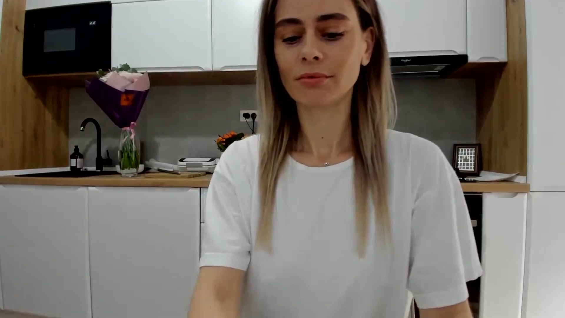Gallery image thumbnail from DebbyPaige's myfreecams stream on, 02/13/2025, 14:27 image 2 of 20