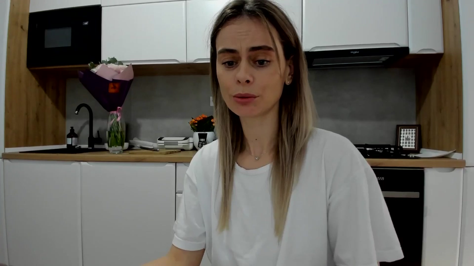 Gallery image thumbnail from DebbyPaige's myfreecams stream on, 02/13/2025, 14:27 image 15 of 20