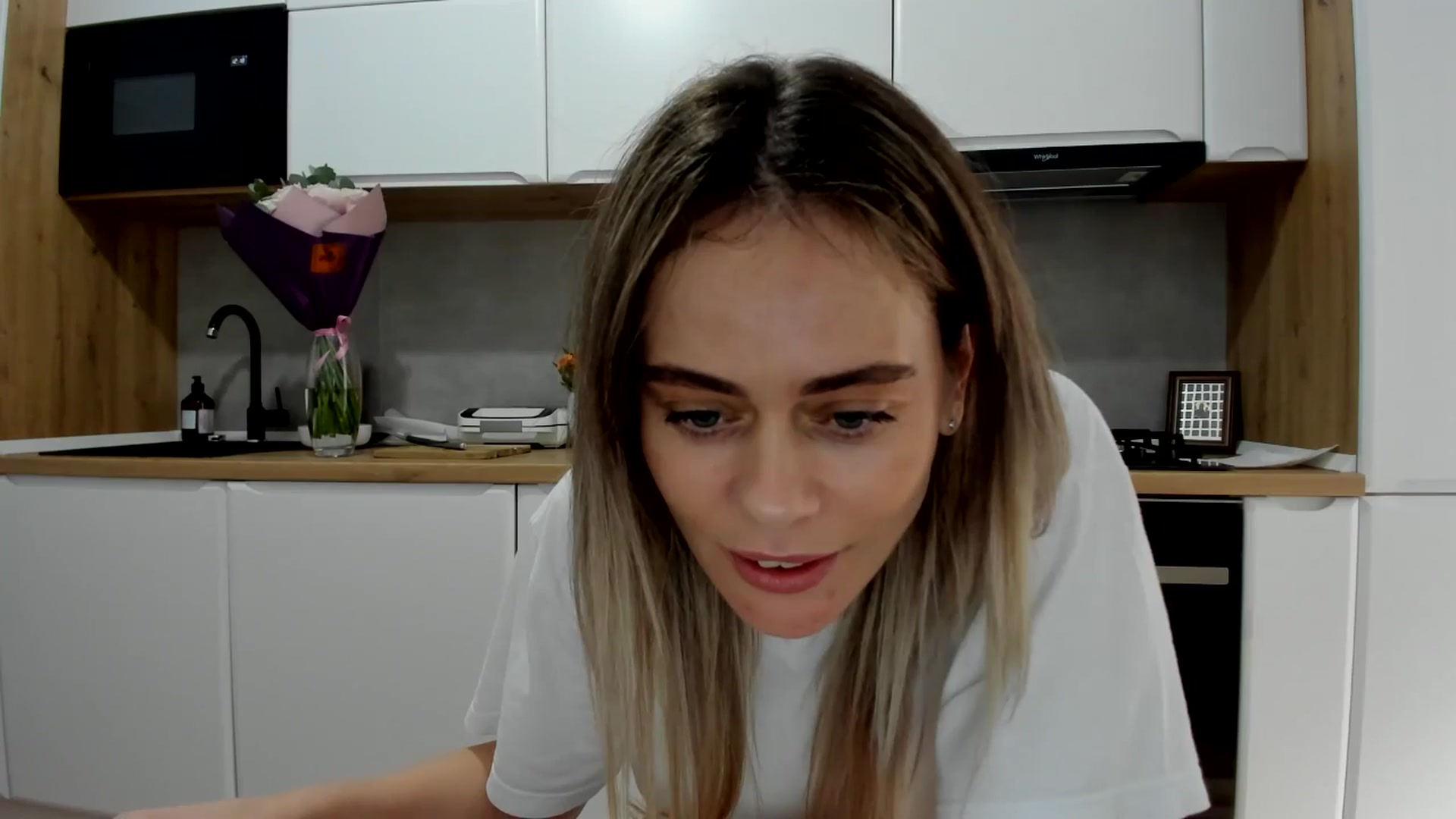 Gallery image thumbnail from DebbyPaige's myfreecams stream on, 02/13/2025, 14:27 image 4 of 20