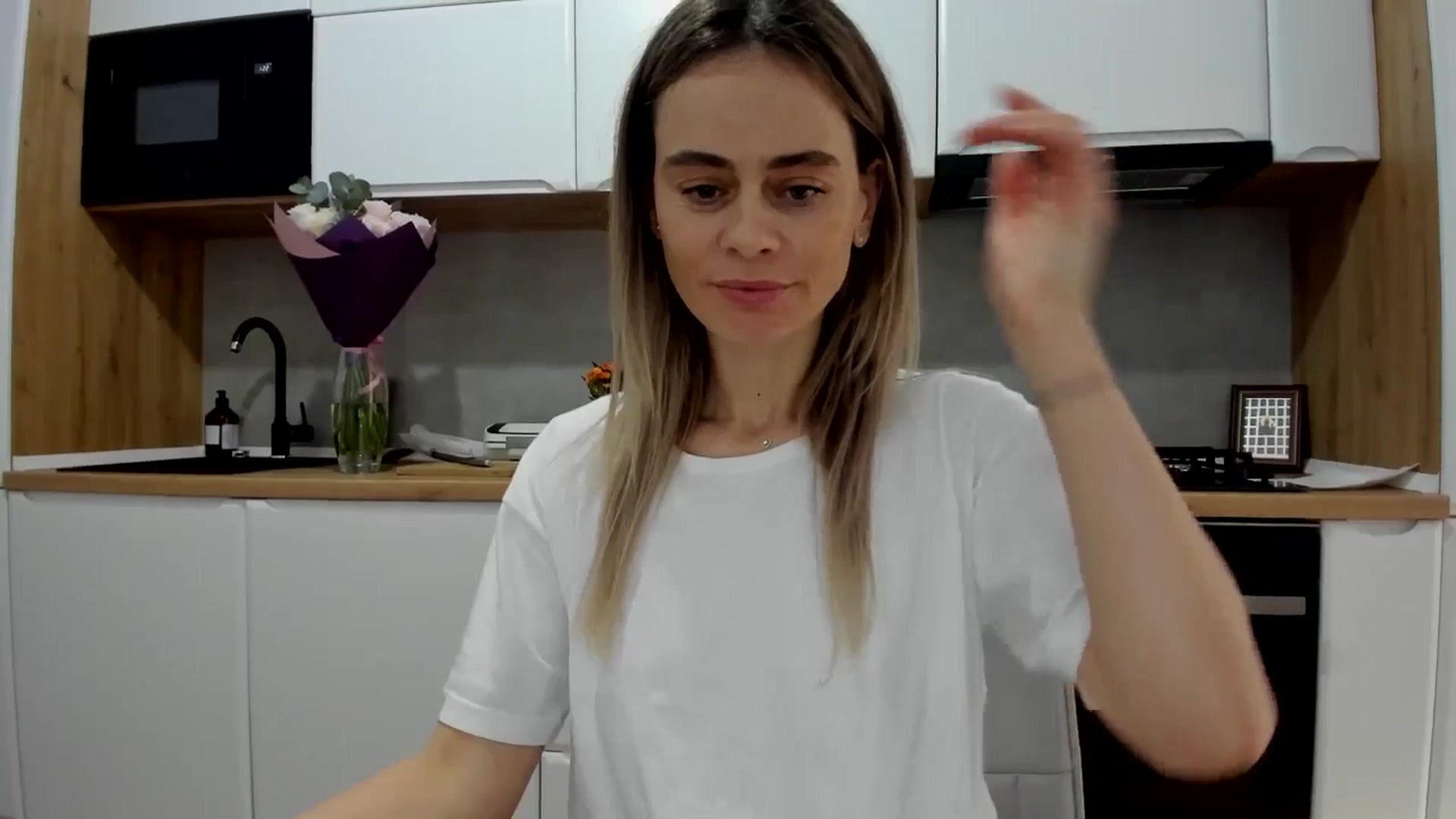Gallery image thumbnail from DebbyPaige's myfreecams stream on, 02/13/2025, 14:27 image 20 of 20