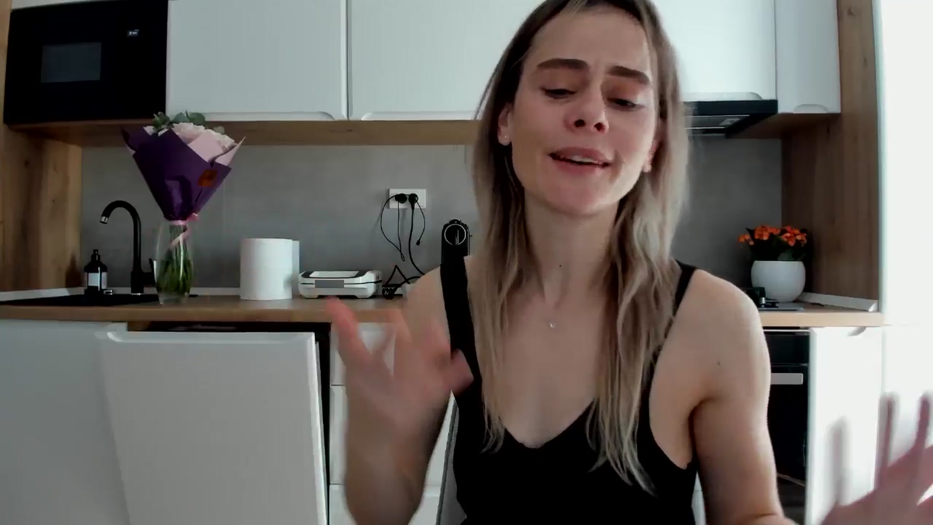 Gallery image thumbnail from DebbyPaige's myfreecams stream on, 02/14/2025, 11:30 image 4 of 20