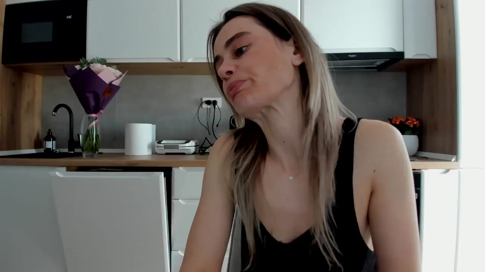 Gallery image thumbnail from DebbyPaige's myfreecams stream on, 02/14/2025, 11:30 image 1 of 20