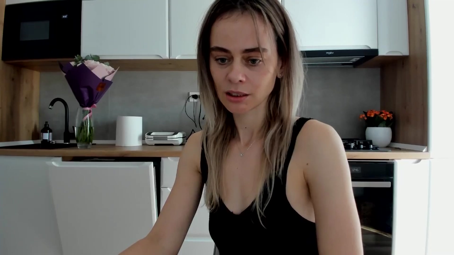 Gallery image thumbnail from DebbyPaige's myfreecams stream on, 02/14/2025, 11:30 image 6 of 20