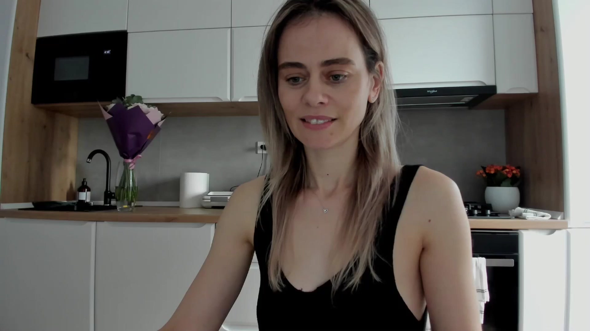 Gallery image thumbnail from DebbyPaige's myfreecams stream on, 02/14/2025, 14:50 image 2 of 20