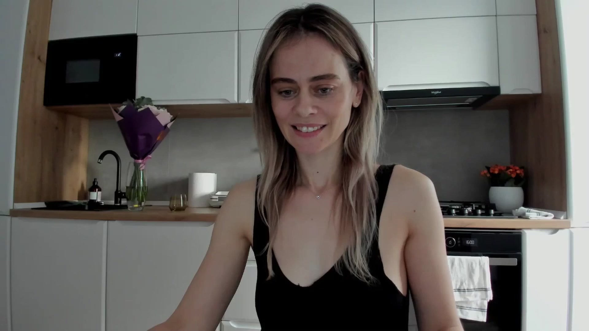 Gallery image thumbnail from DebbyPaige's myfreecams stream on, 02/14/2025, 14:50 image 12 of 20