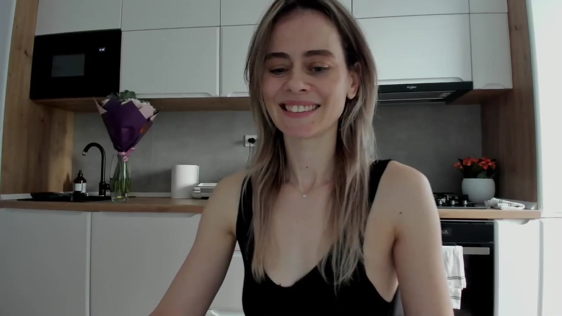 Gallery image thumbnail from DebbyPaige's myfreecams stream on, 02/14/2025, 14:50 image 4 of 20