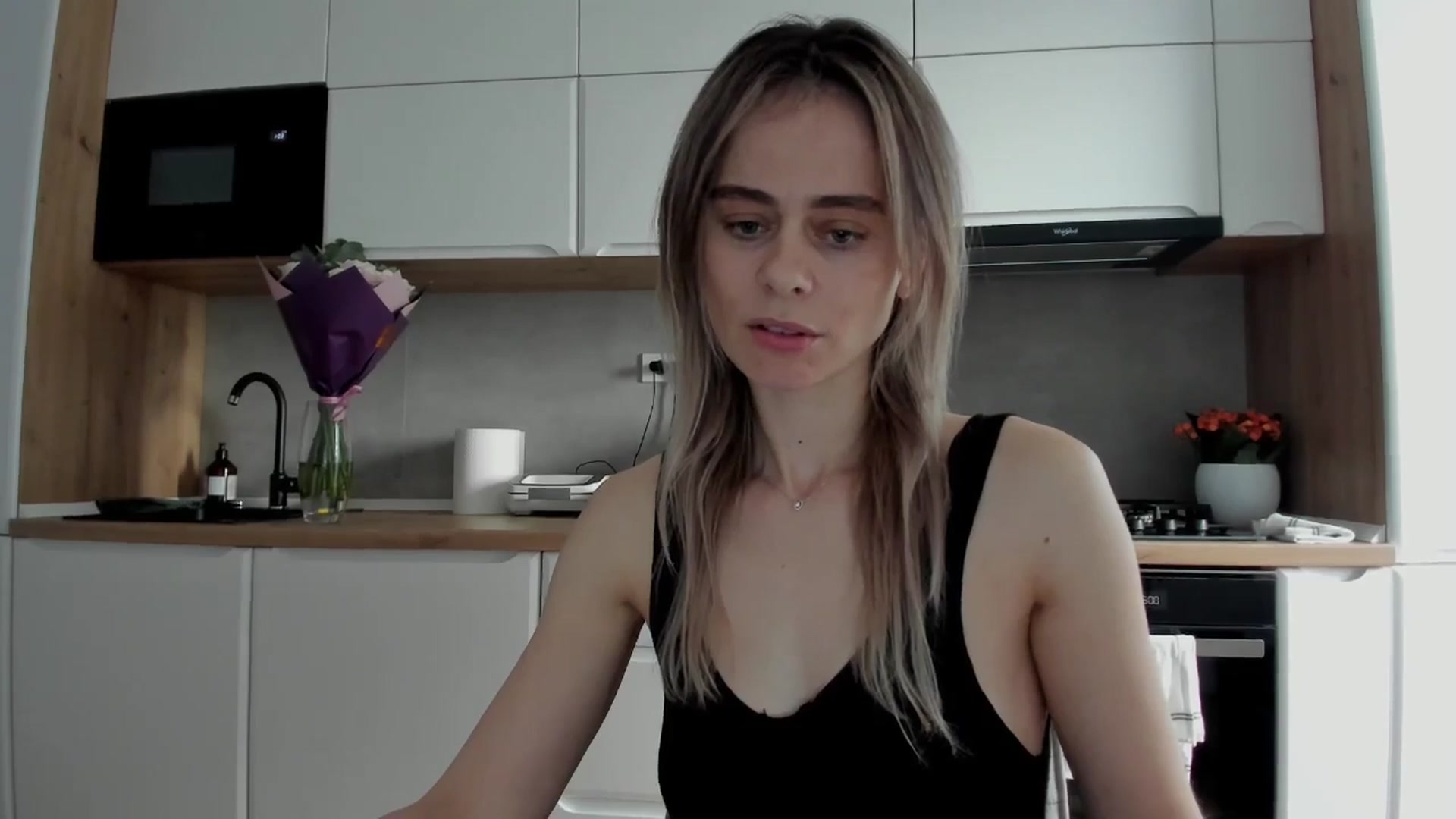 Gallery image thumbnail from DebbyPaige's myfreecams stream on, 02/14/2025, 14:50 image 10 of 20