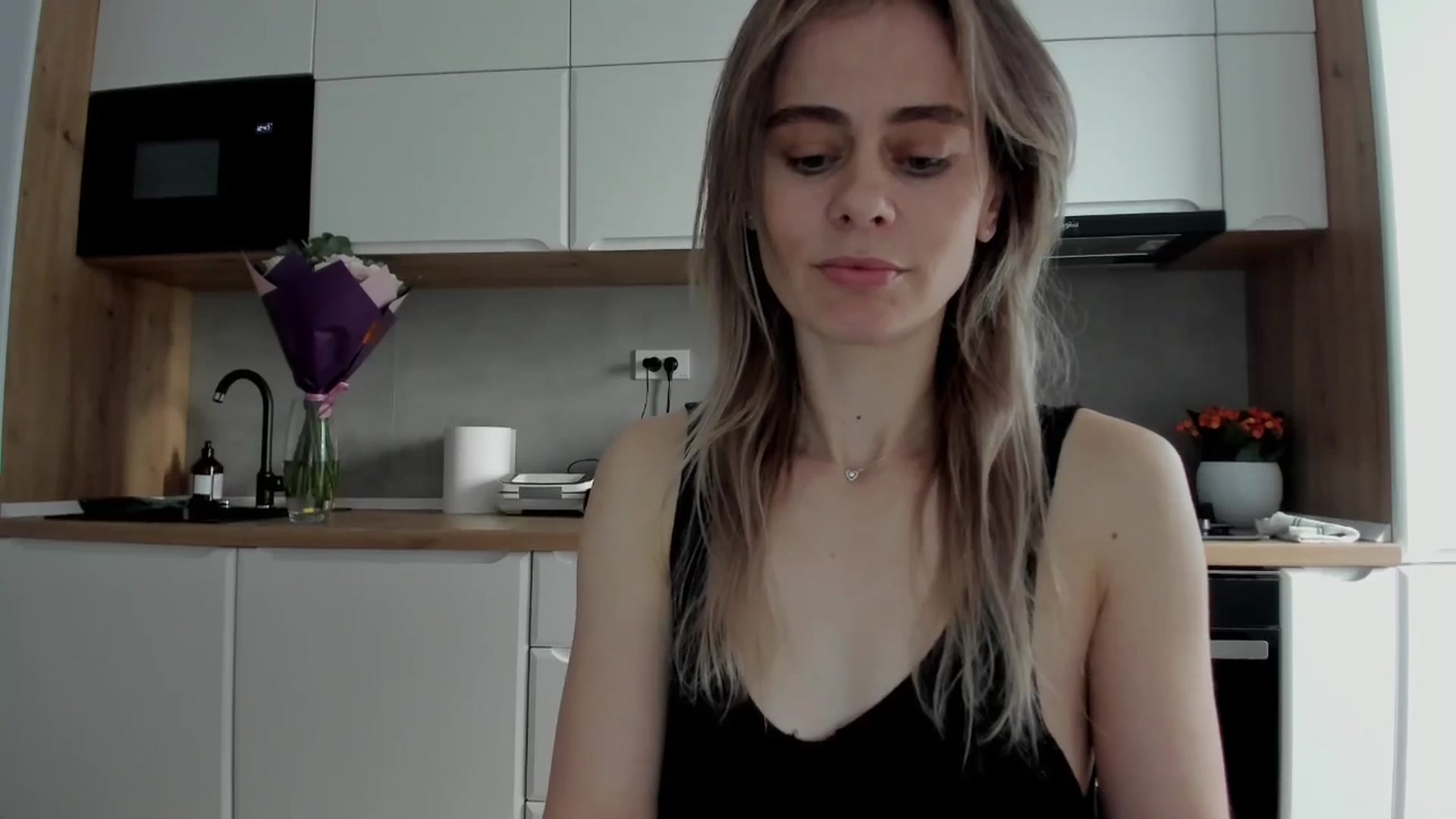 Gallery image thumbnail from DebbyPaige's myfreecams stream on, 02/14/2025, 14:50 image 6 of 20