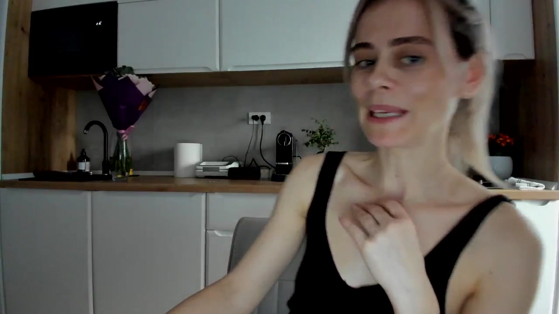 Gallery image thumbnail from DebbyPaige's myfreecams stream on, 02/14/2025, 15:30 image 13 of 20