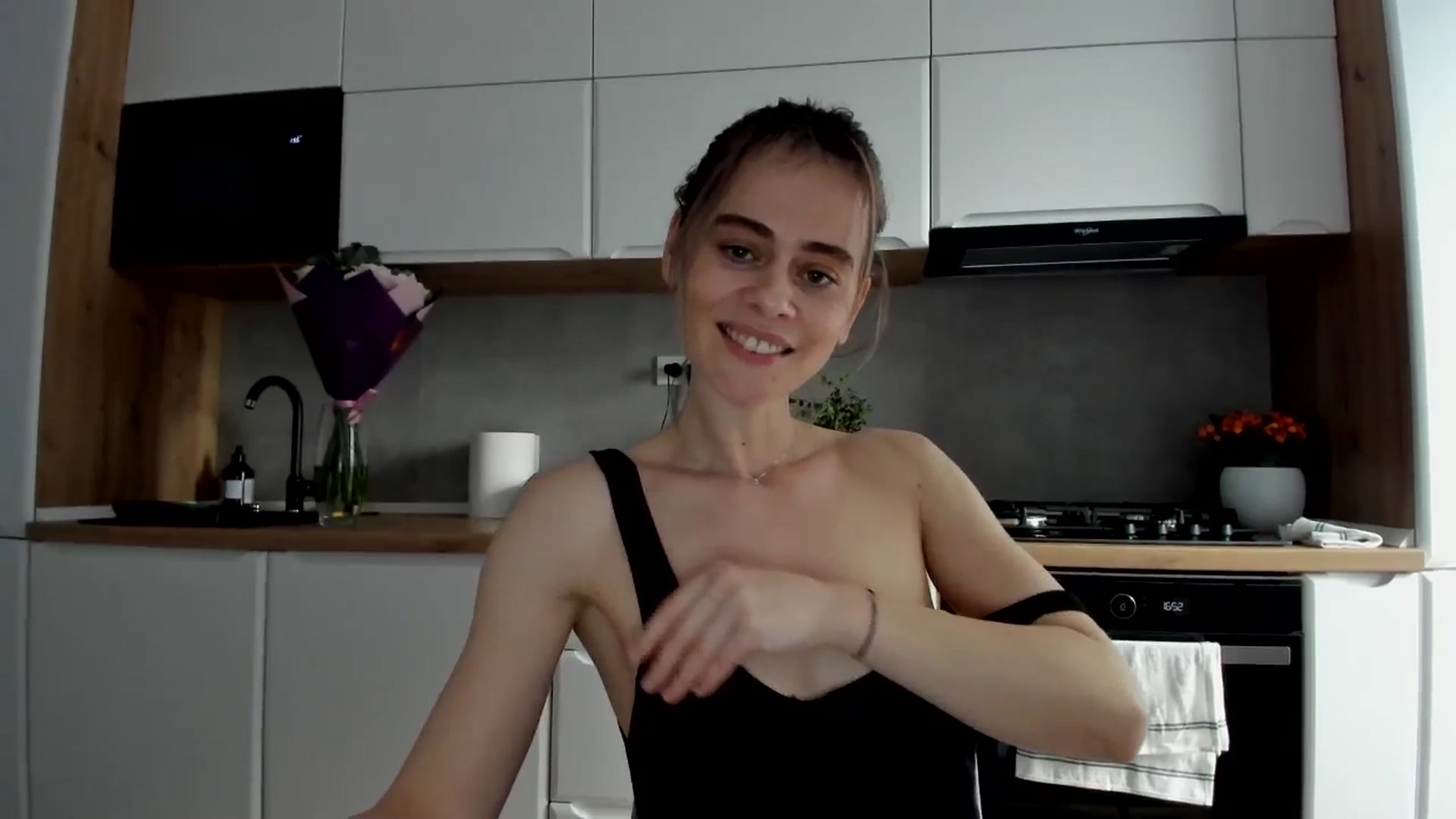 Gallery image thumbnail from DebbyPaige's myfreecams stream on, 02/14/2025, 15:30 image 3 of 20