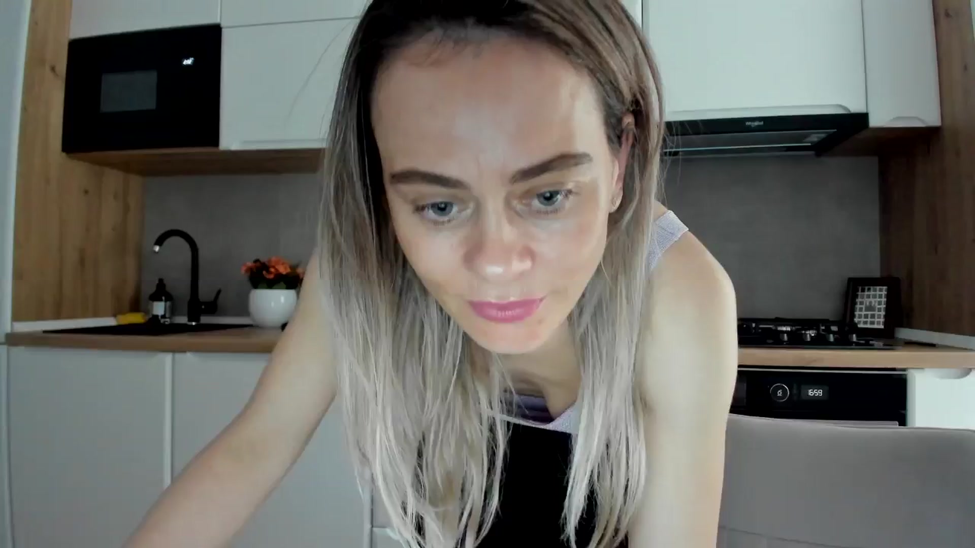 Gallery image thumbnail from DebbyPaige's myfreecams stream on, 02/19/2025, 15:04 image 19 of 20
