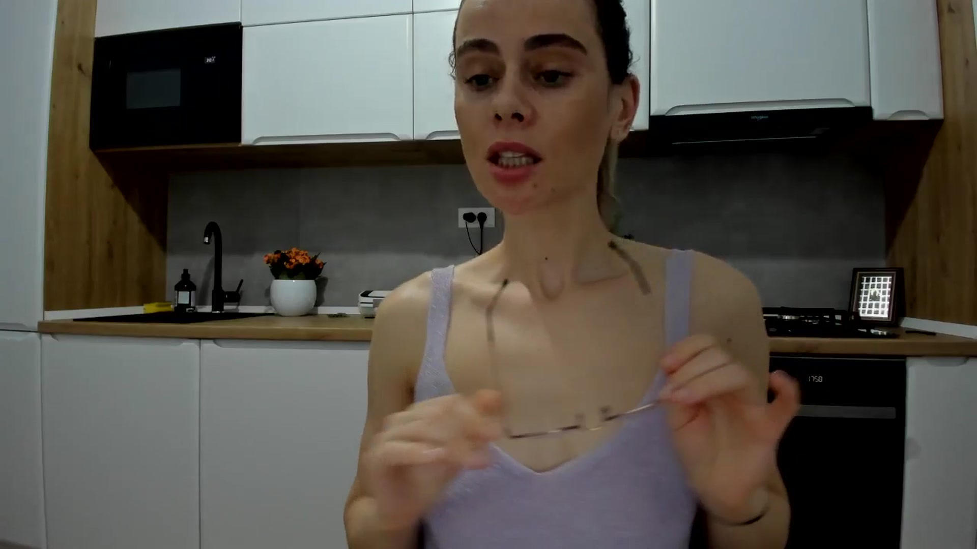 Gallery image thumbnail from DebbyPaige's myfreecams stream on, 02/19/2025, 16:13 image 13 of 20
