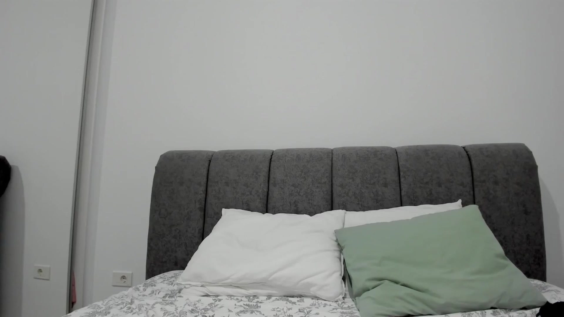 Gallery image thumbnail from DebbyPaige's myfreecams stream on, 02/24/2025, 13:20 image 2 of 20