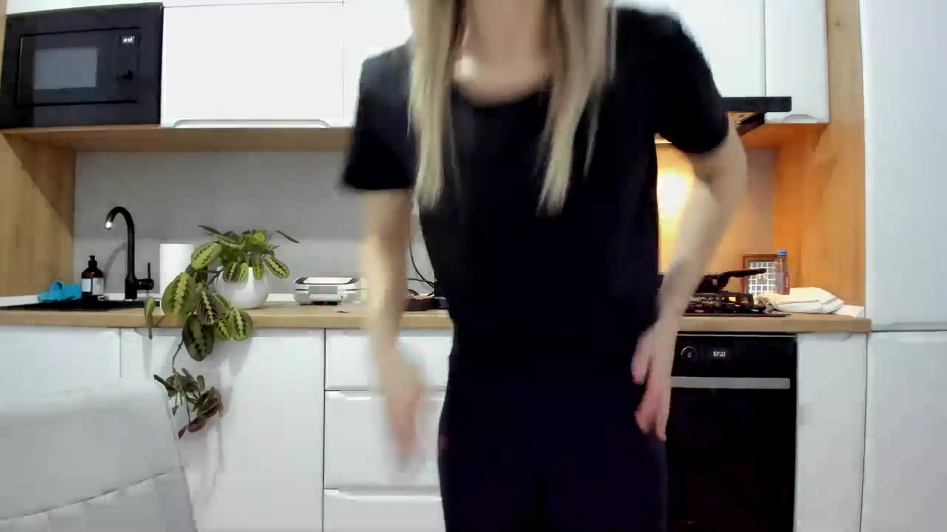 Gallery image thumbnail from DebbyPaige's myfreecams stream on, 02/24/2025, 17:06 image 19 of 20