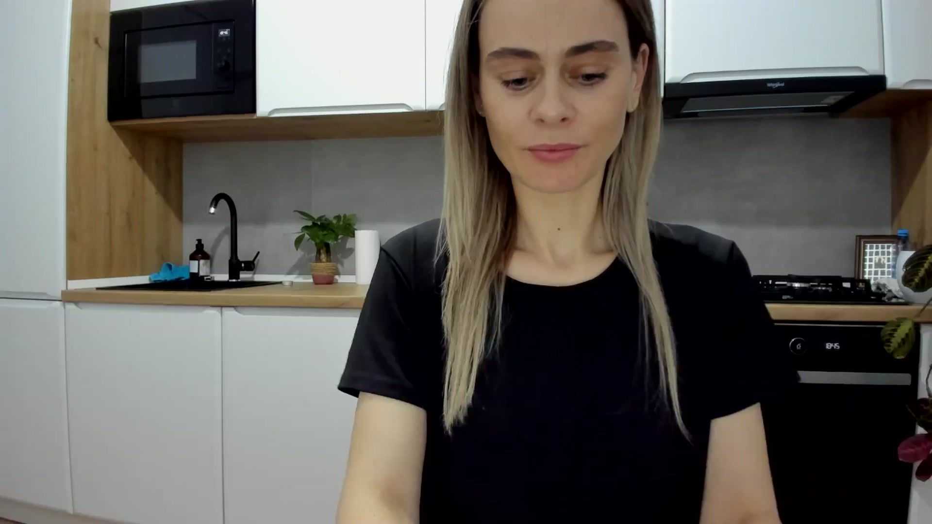 Gallery image thumbnail from DebbyPaige's myfreecams stream on, 02/24/2025, 17:06 image 13 of 20
