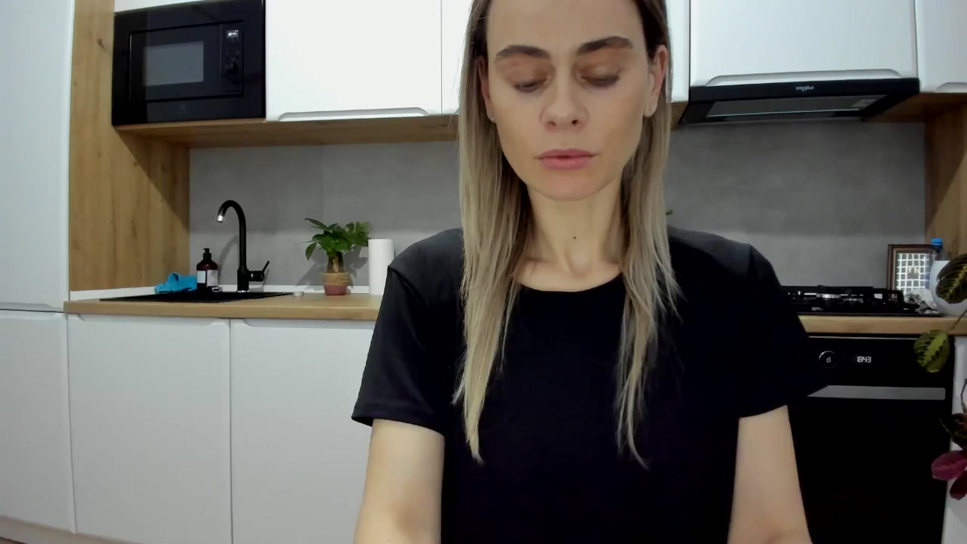 Gallery image thumbnail from DebbyPaige's myfreecams stream on, 02/24/2025, 17:06 image 12 of 20
